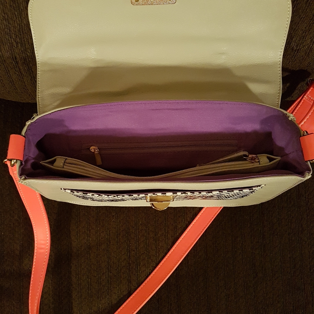 Purse - Picture 2 of 4